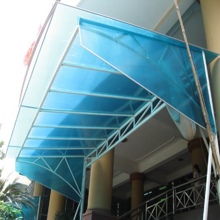 qsw1378807283 Mái Poly